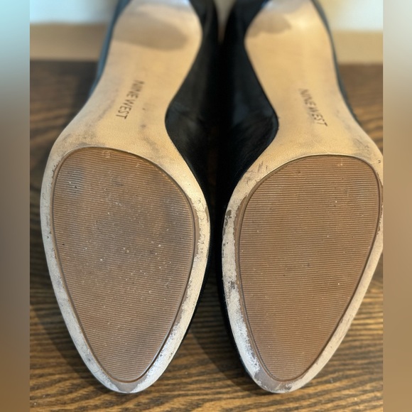 Nine West Black Leather Classic Heels - Size 8 - Picture 5 of 6